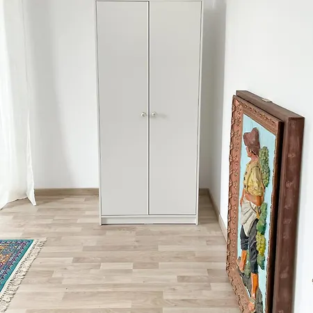 Апартаменты Bright & Spacious Near Center.