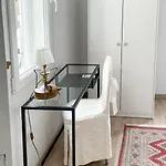 Διαμέρισμα Bright & Spacious Near Center. *